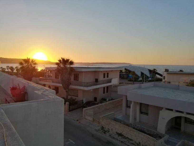 Sunshine Holiday Apartment 8 With Spectacular Seaviews St. Paul's Bay Exteriör bild