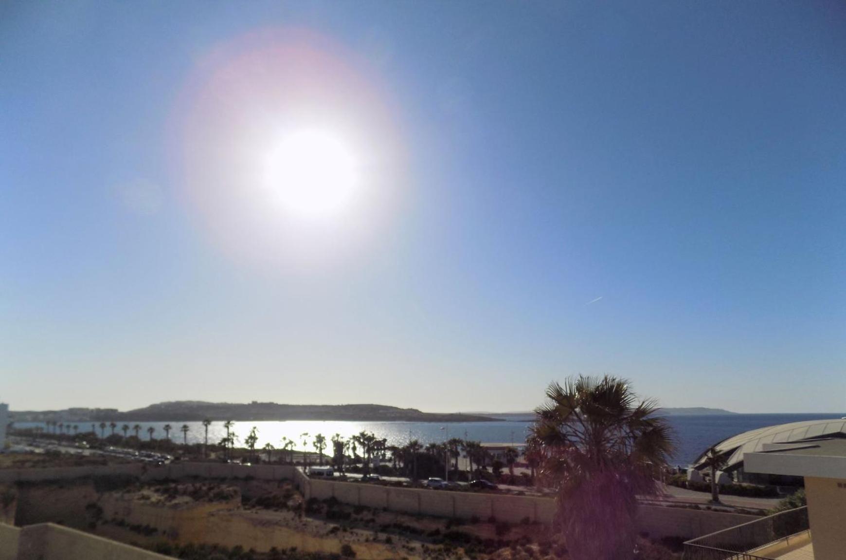 Sunshine Holiday Apartment 8 With Spectacular Seaviews St. Paul's Bay Exteriör bild